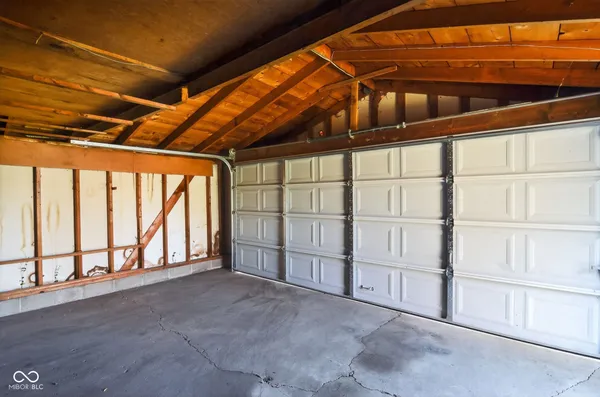 $209,900 | 2021 Galeston Drive, Indianapolis, IN 46229