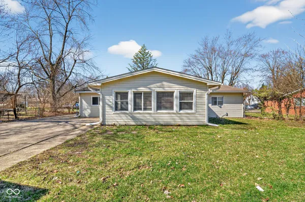 $209,900 | 2021 Galeston Drive, Indianapolis, IN 46229