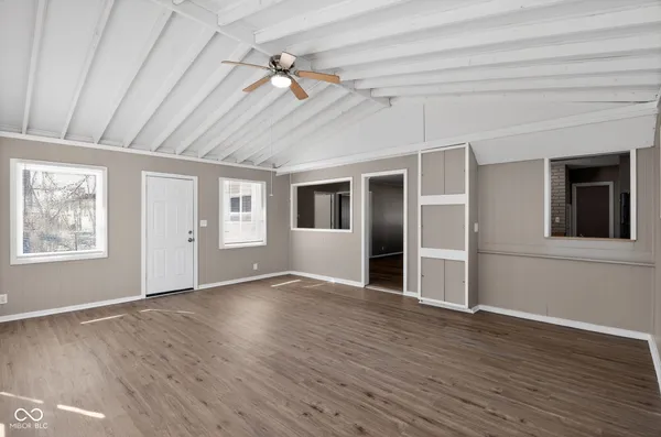 $209,900 | 2021 Galeston Drive, Indianapolis, IN 46229