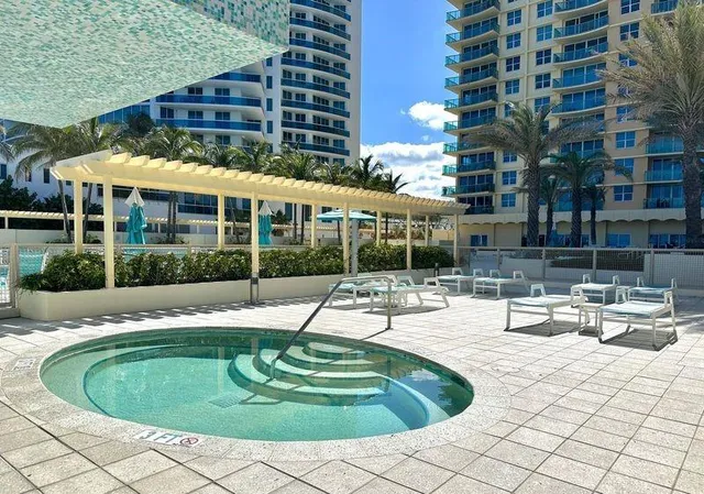 $2,200 | 2501 South Ocean Drive, Unit 304, Hollywood, FL 33019