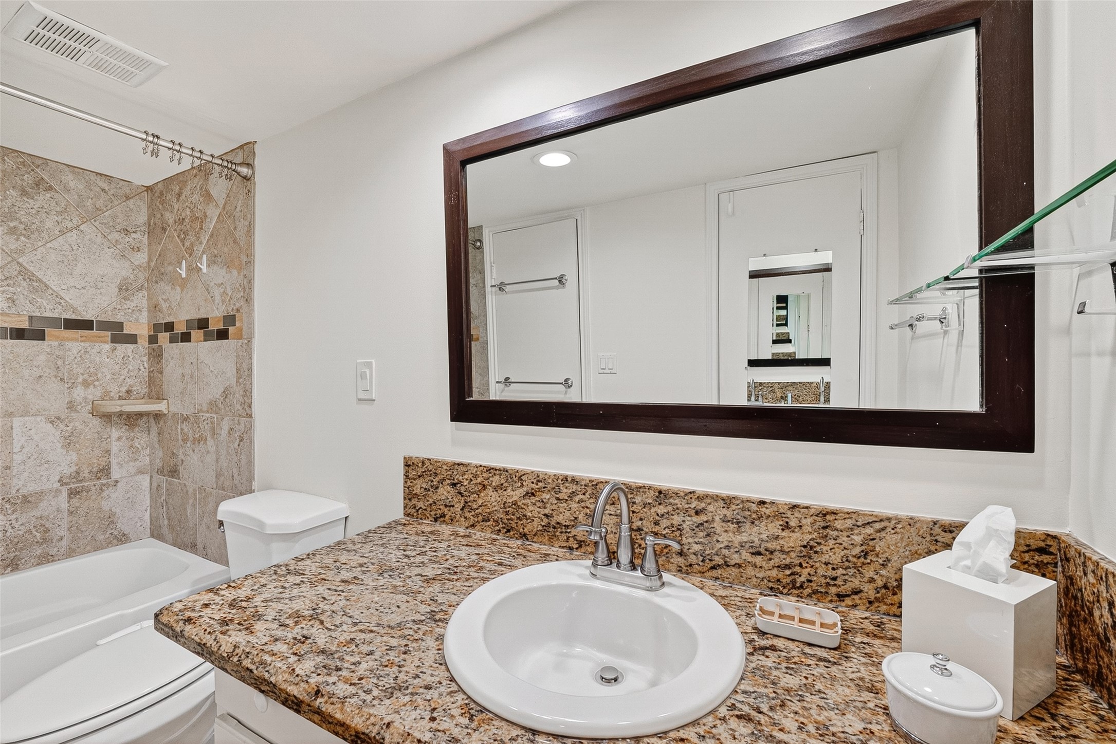 6466 Bayou Glen Road, Unit 6466 Houston, TX 77057 - Photo 21 of 34