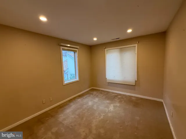 $2,000,000 | 10701 Sycamore Springs Lane, Great Falls, VA 22066