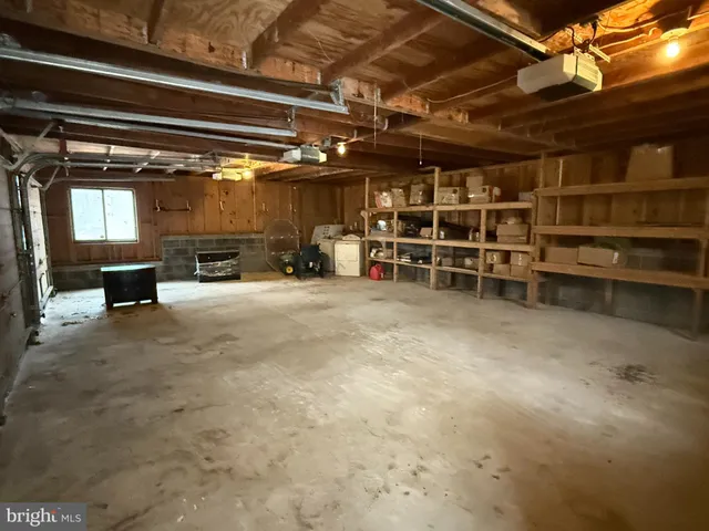 $2,000,000 | 10701 Sycamore Springs Lane, Great Falls, VA 22066