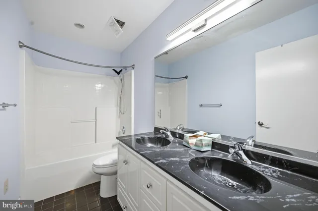 $2,000,000 | 10701 Sycamore Springs Lane, Great Falls, VA 22066