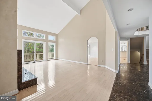 $2,000,000 | 10701 Sycamore Springs Lane, Great Falls, VA 22066