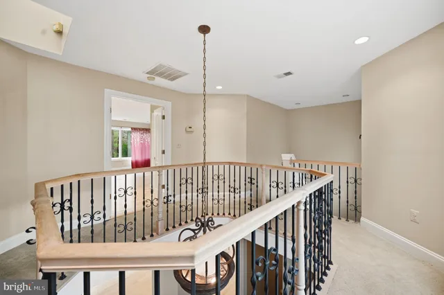 $2,000,000 | 10701 Sycamore Springs Lane, Great Falls, VA 22066