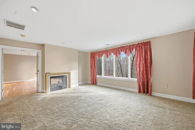 $2,000,000 | 10701 Sycamore Springs Lane, Great Falls, VA 22066