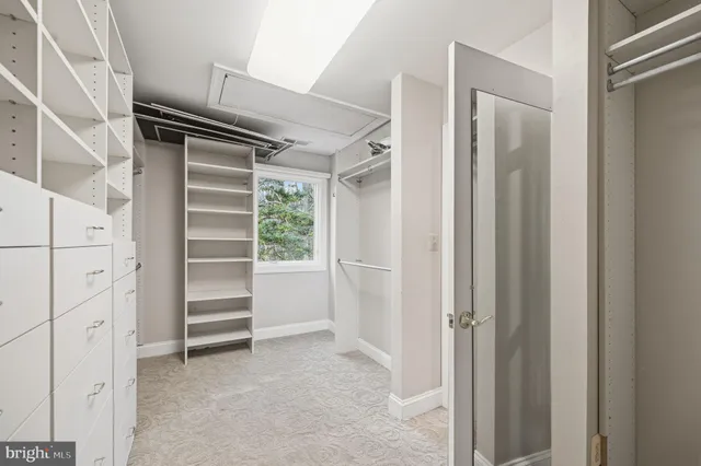 $2,000,000 | 10701 Sycamore Springs Lane, Great Falls, VA 22066