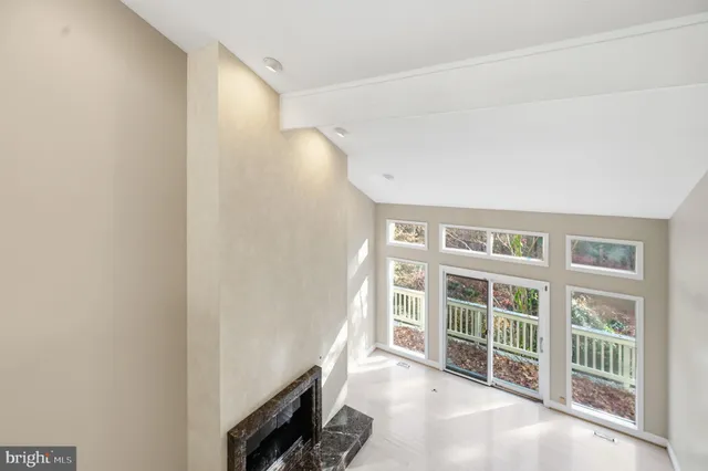 $2,000,000 | 10701 Sycamore Springs Lane, Great Falls, VA 22066