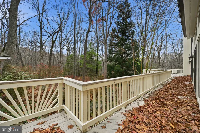 $2,000,000 | 10701 Sycamore Springs Lane, Great Falls, VA 22066