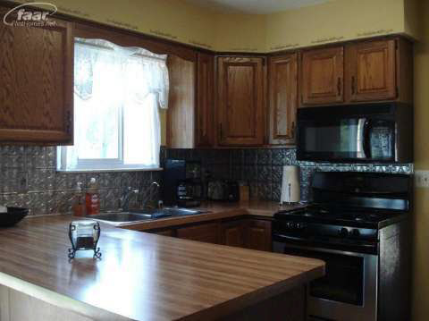 7064 Carpenter Road Flushing, MI 48433 - Photo 4 of 22 20415545-3.JPG