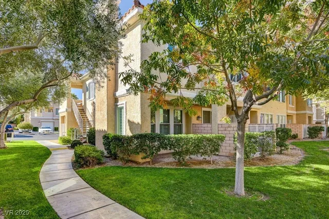 $378,000 | 251 South Green Valley Parkway, Unit 2814, Henderson, NV 89012