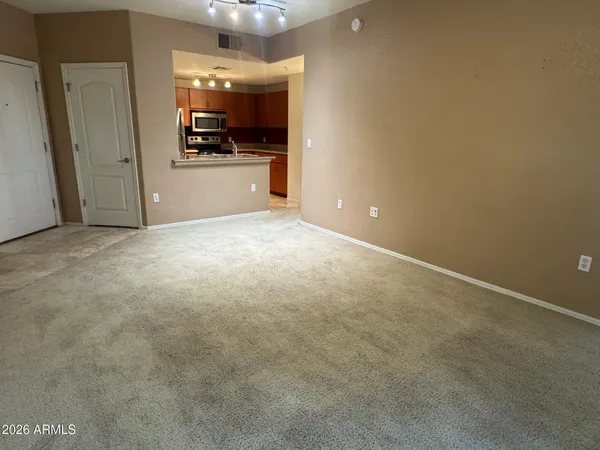 $1,300 | 5302 East Van Buren Street, Unit 2013, Phoenix, AZ 85008