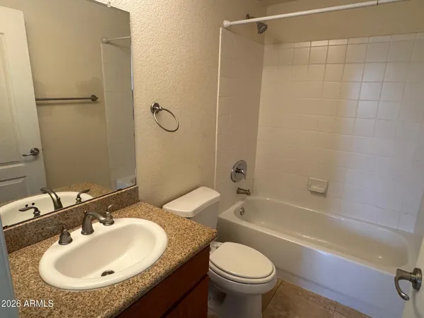 $1,300 | 5302 East Van Buren Street, Unit 2013, Phoenix, AZ 85008