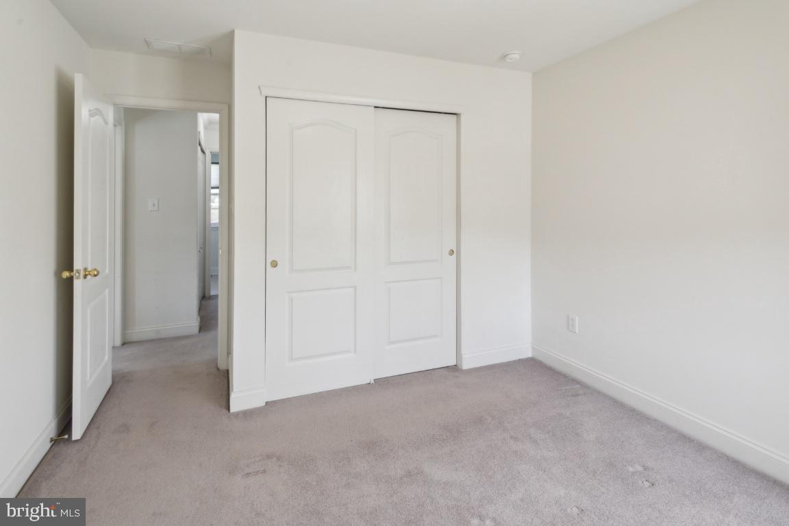 104 Christmas Tree Court Sicklerville, NJ 08081 - Photo 18 of 28