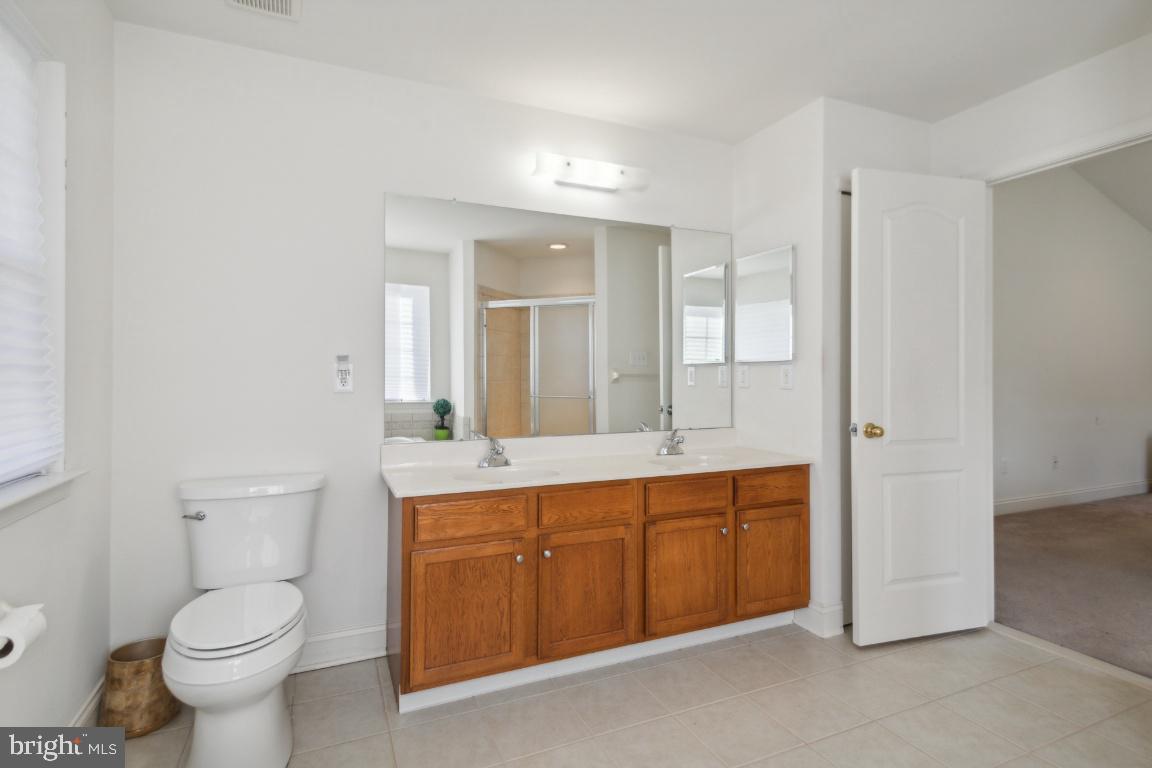 104 Christmas Tree Court Sicklerville, NJ 08081 - Photo 23 of 28