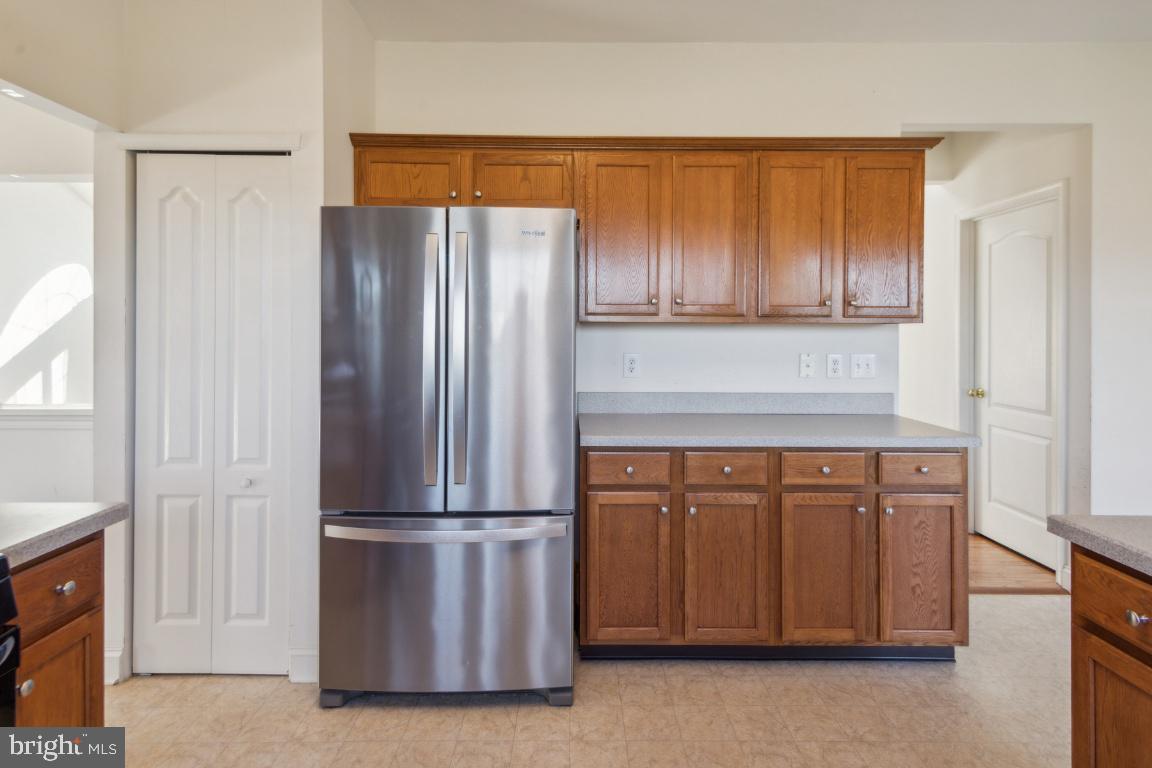 104 Christmas Tree Court Sicklerville, NJ 08081 - Photo 10 of 28