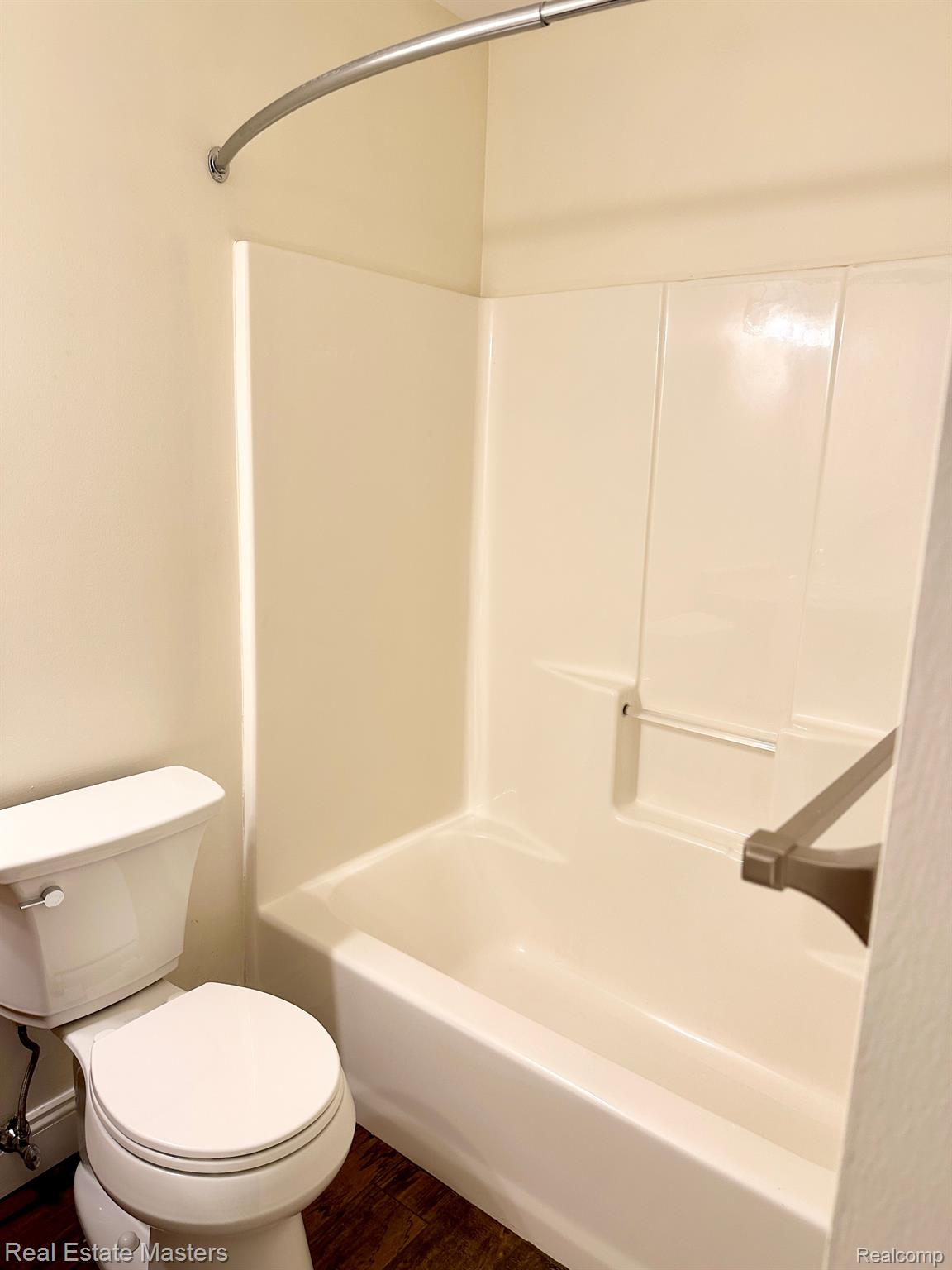1041 Minnesota Road Port Huron, MI 48060 - Photo 24 of 39 Gallery Image 24