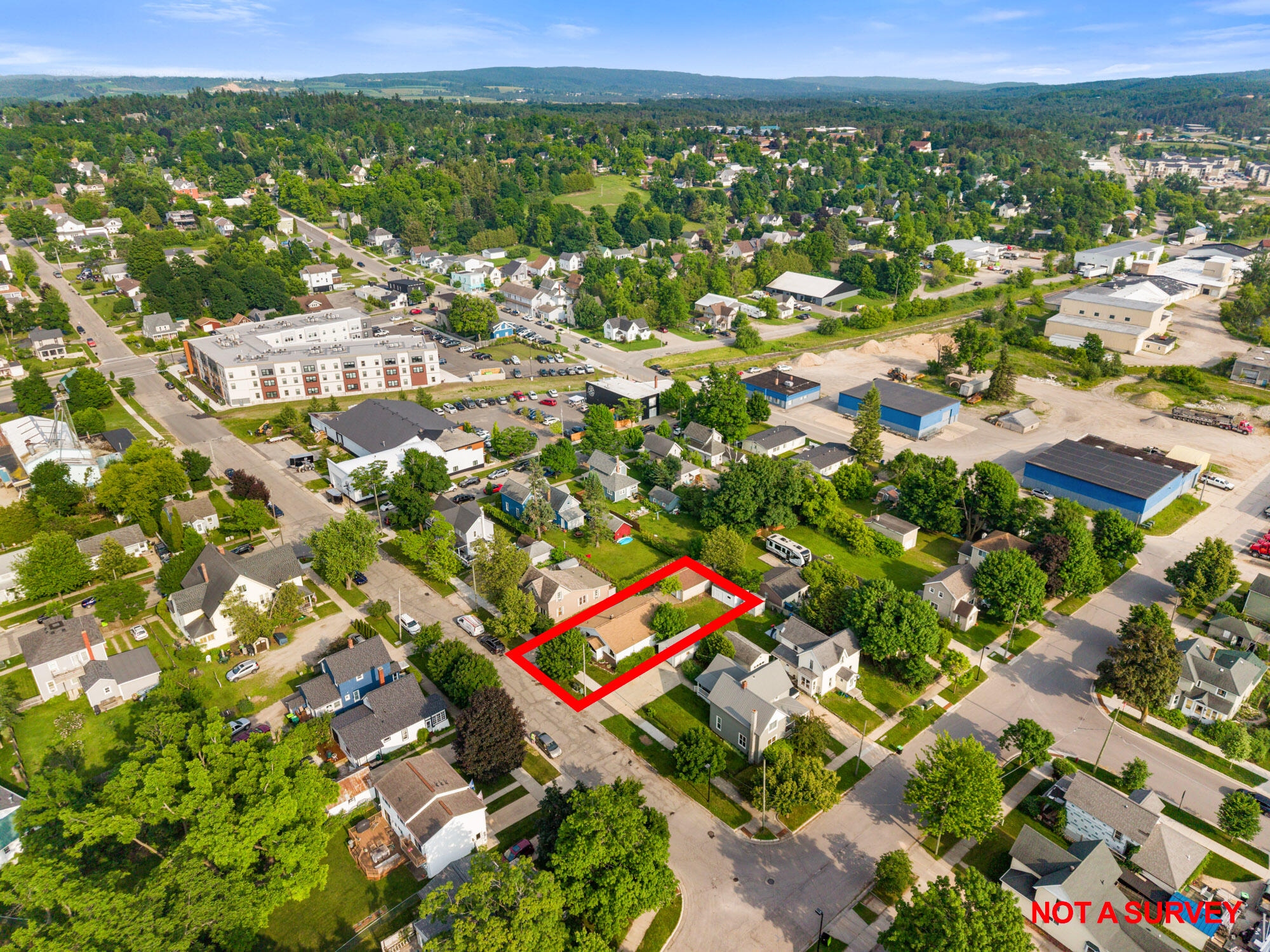 112 Fulton Street Petoskey, MI 49770 - Photo 31 of 37 DJI_20260630183227_0544_D-Edit