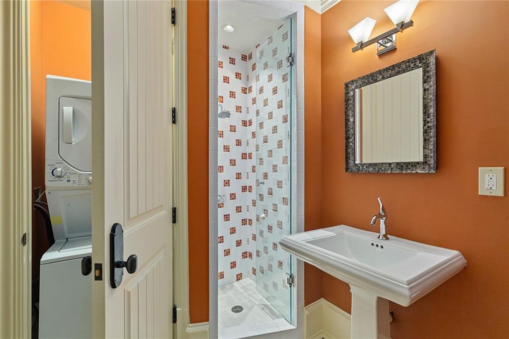 1640 Nottingham Way Northeast Atlanta, GA 30309 - Photo 49 of 62