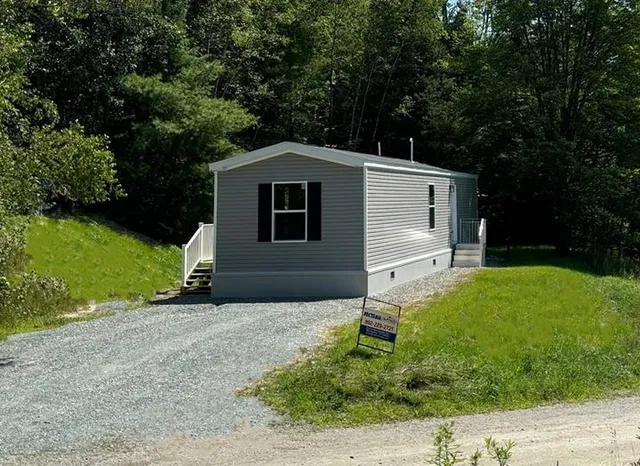 $94,296 | 15 1st Street, Morristown, VT 05661