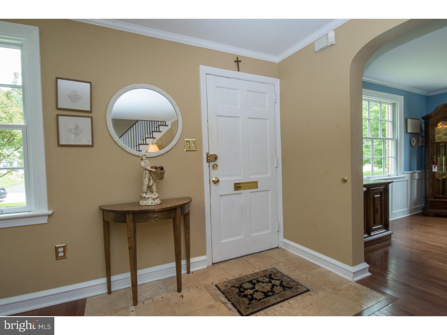 411 Briarwood Road Wallingford, PA 19086 - Photo 3 of 18 Foyer