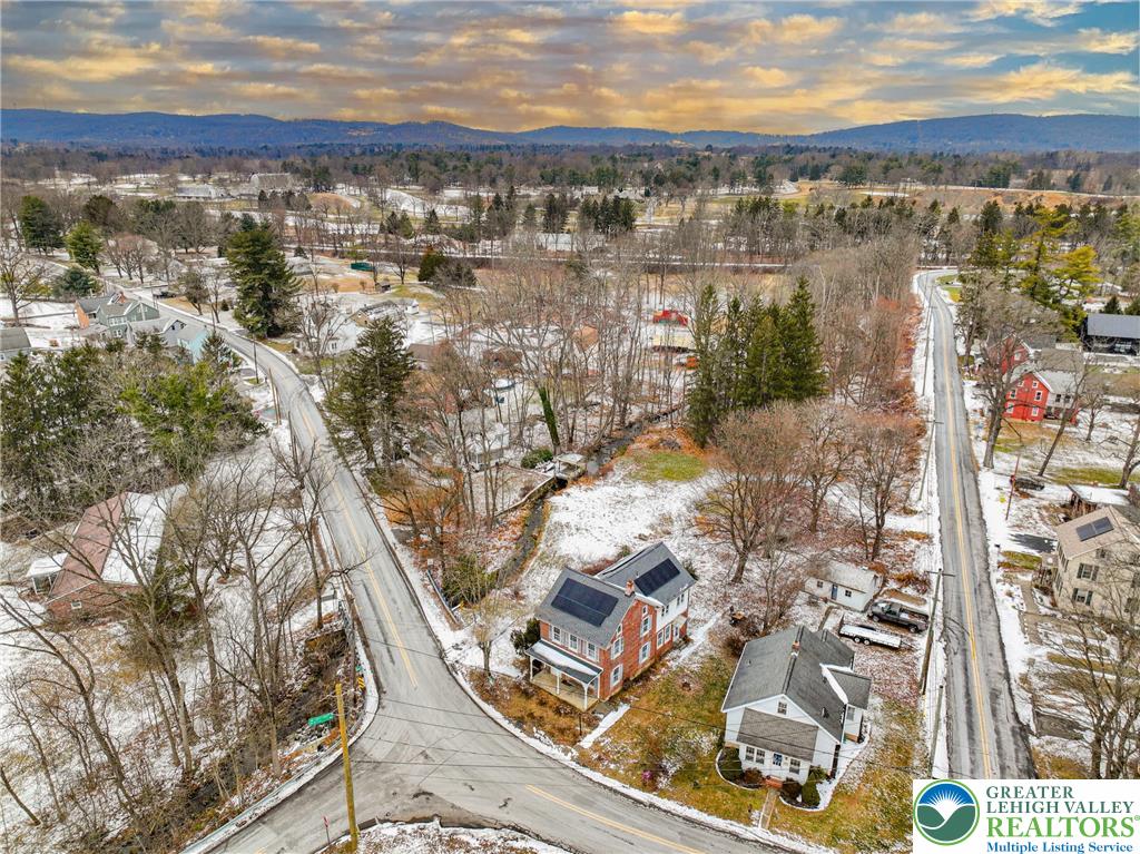 1333 Spring Valley Road Bethlehem, PA 18015 - Photo 38 of 40 a view of a city