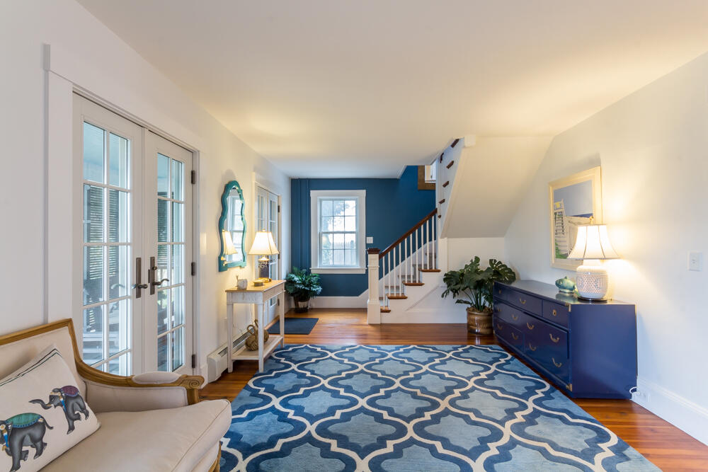 29 Clevelandtown Road Edgartown, MA 02539 - Photo 5 of 32 a bed room with furniture and wooden floor