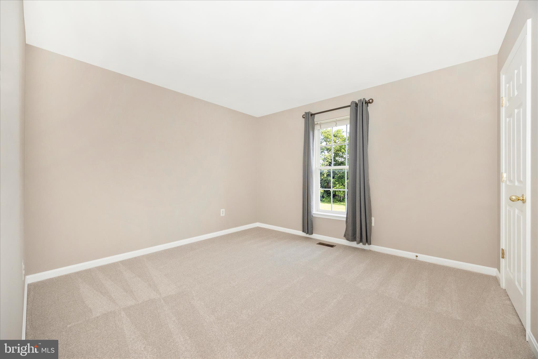 3810 Roundtree Road Jefferson, MD 21755 - Photo 36 of 55 Bedroom 3