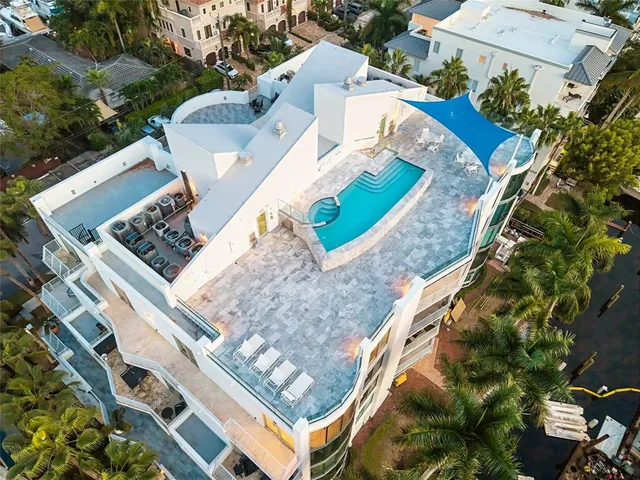 $2,400,000 | 301 Hendricks Isle, Unit 10, Fort Lauderdale, FL 33301