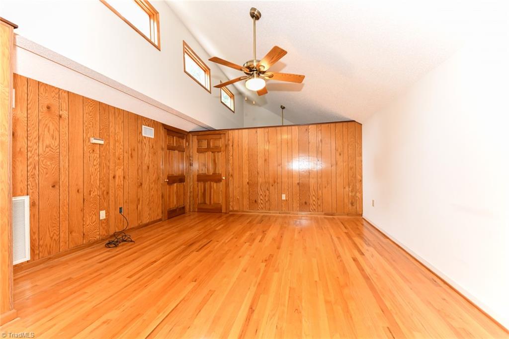 7205 Haw Ridge Road Summerfield, NC 27358 - Photo 39 of 50 Garage apartment living room area