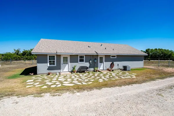 $335,000 | 1002 County Road 209, Wingate, TX 79566