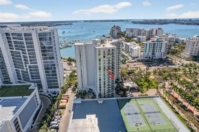 a picture of city view