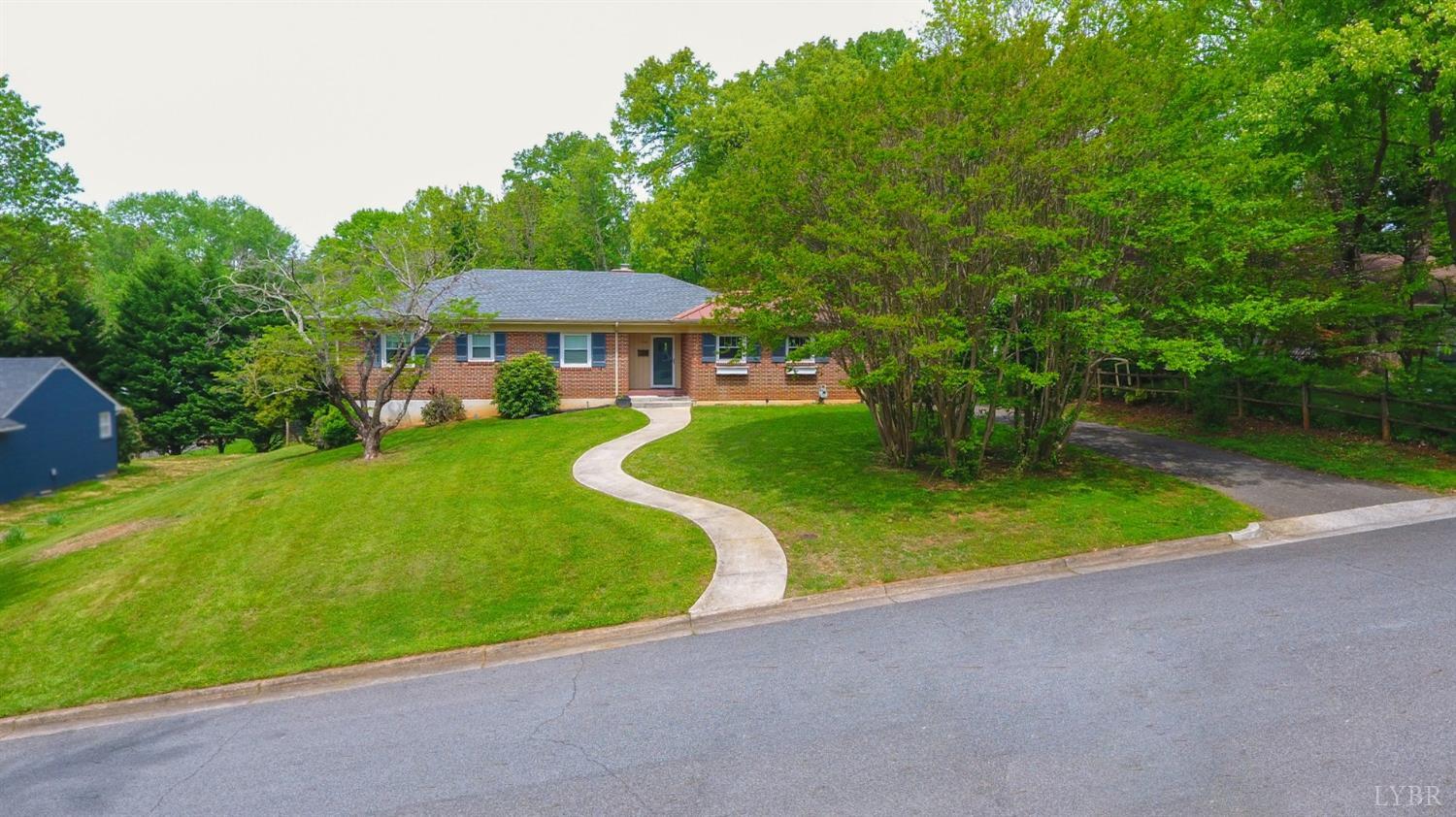 1123 Rugby Road Lynchburg, VA 24503 - Photo 2 of 36 Gallery Image 2