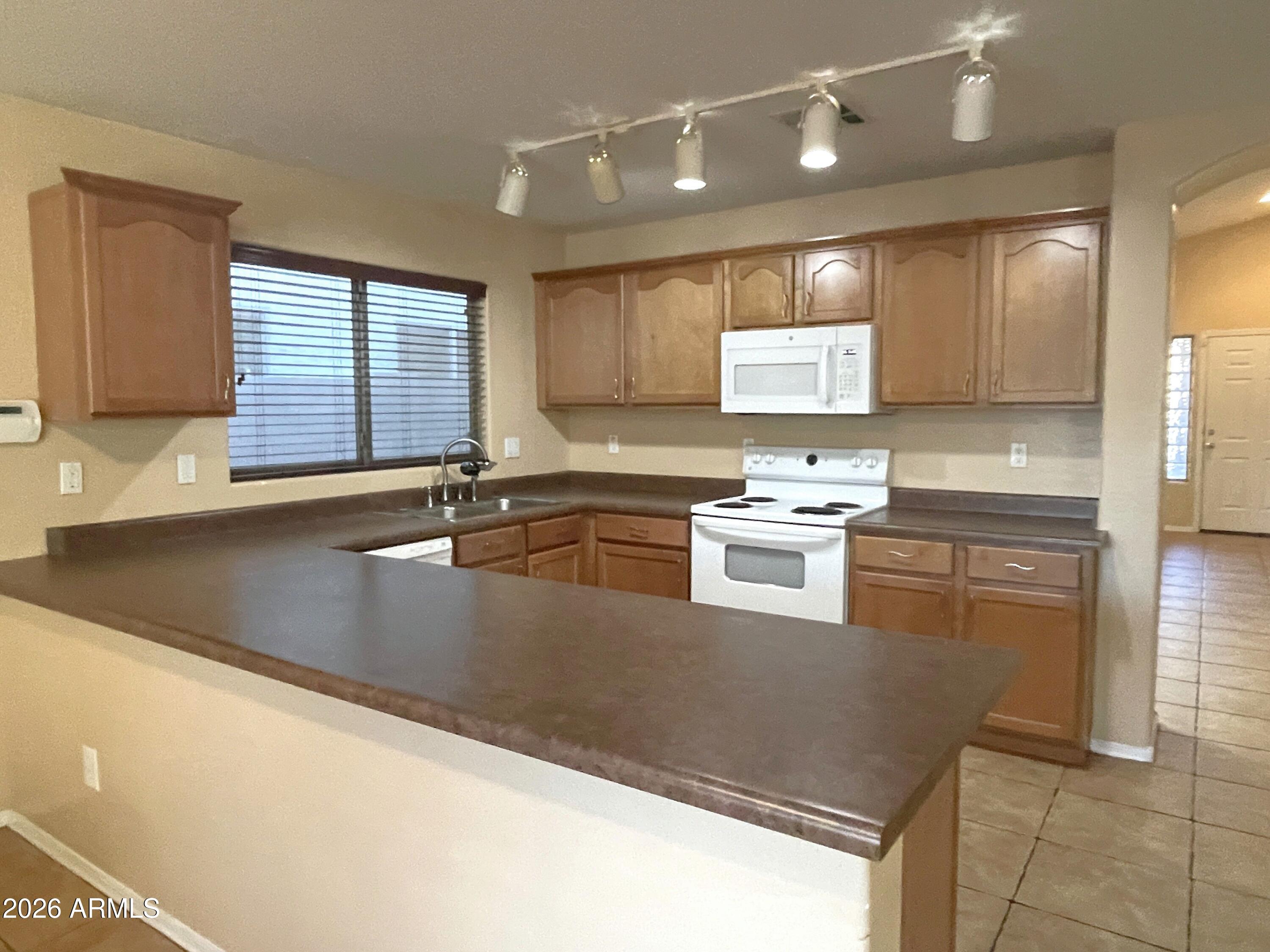 5261 West T Ryan Lane Laveen, AZ 85339 - Photo 11 of 27 IMG_9015