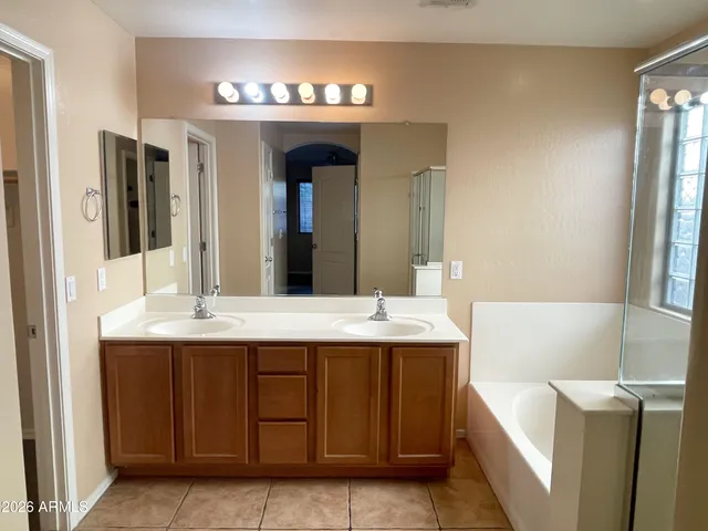 $2,195 | 5261 West T Ryan Lane, Laveen, AZ 85339