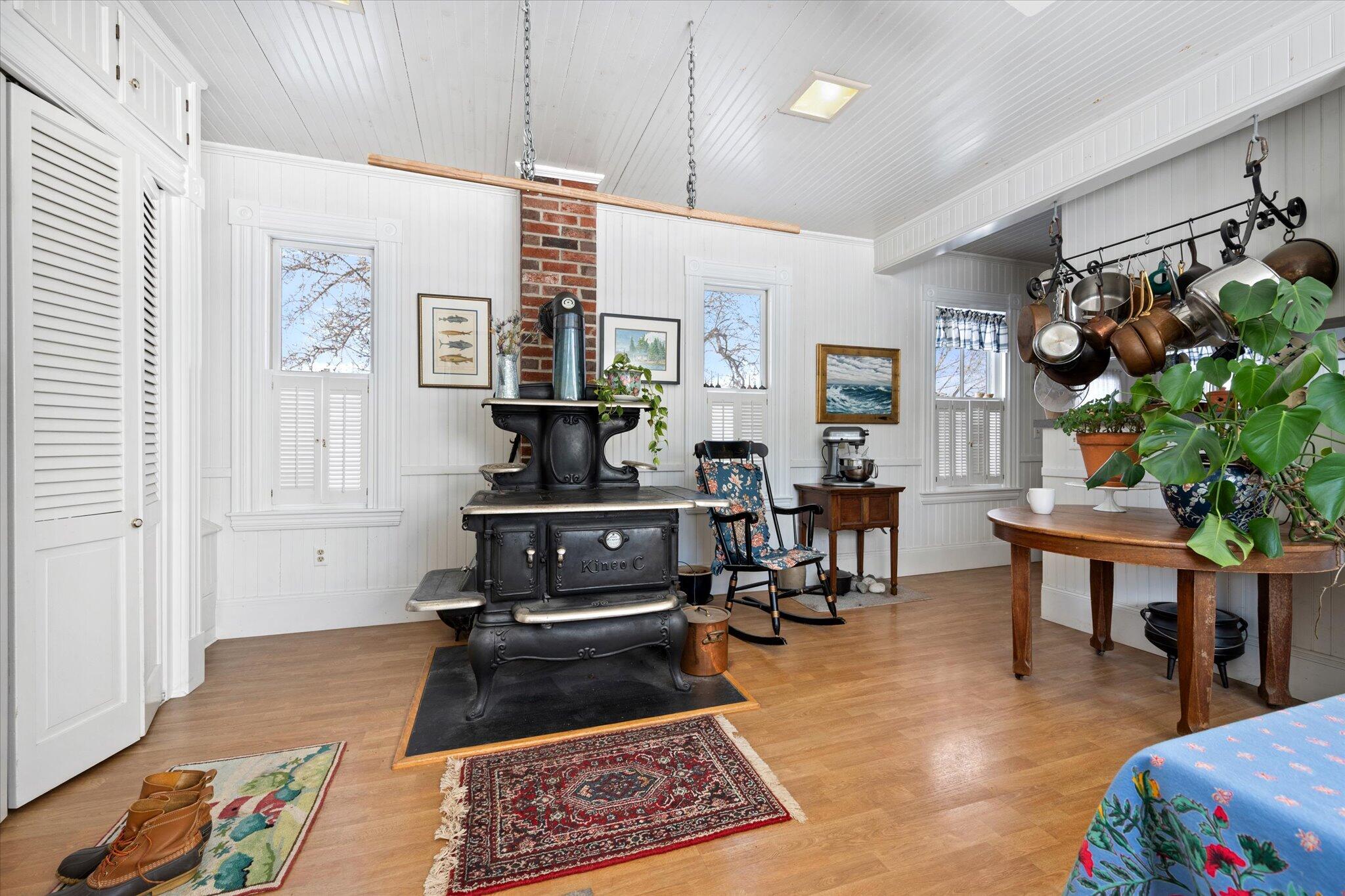 1222 Main Street Harrington, ME 04643 - Photo 15 of 59 24-Family Room