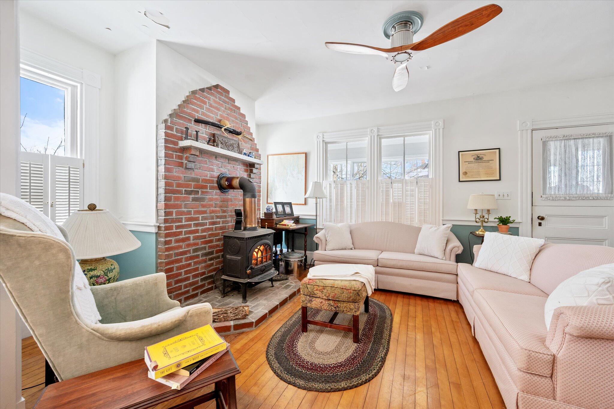 1222 Main Street Harrington, ME 04643 - Photo 24 of 59 33-Living Room
