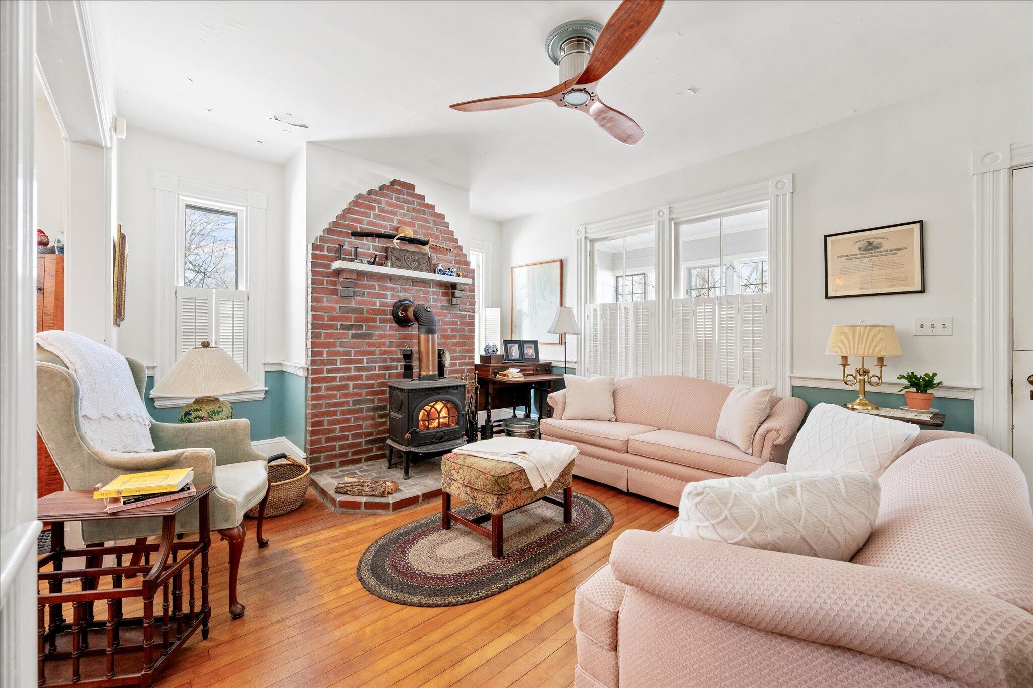 1222 Main Street Harrington, ME 04643 - Photo 25 of 59 34-Living Room