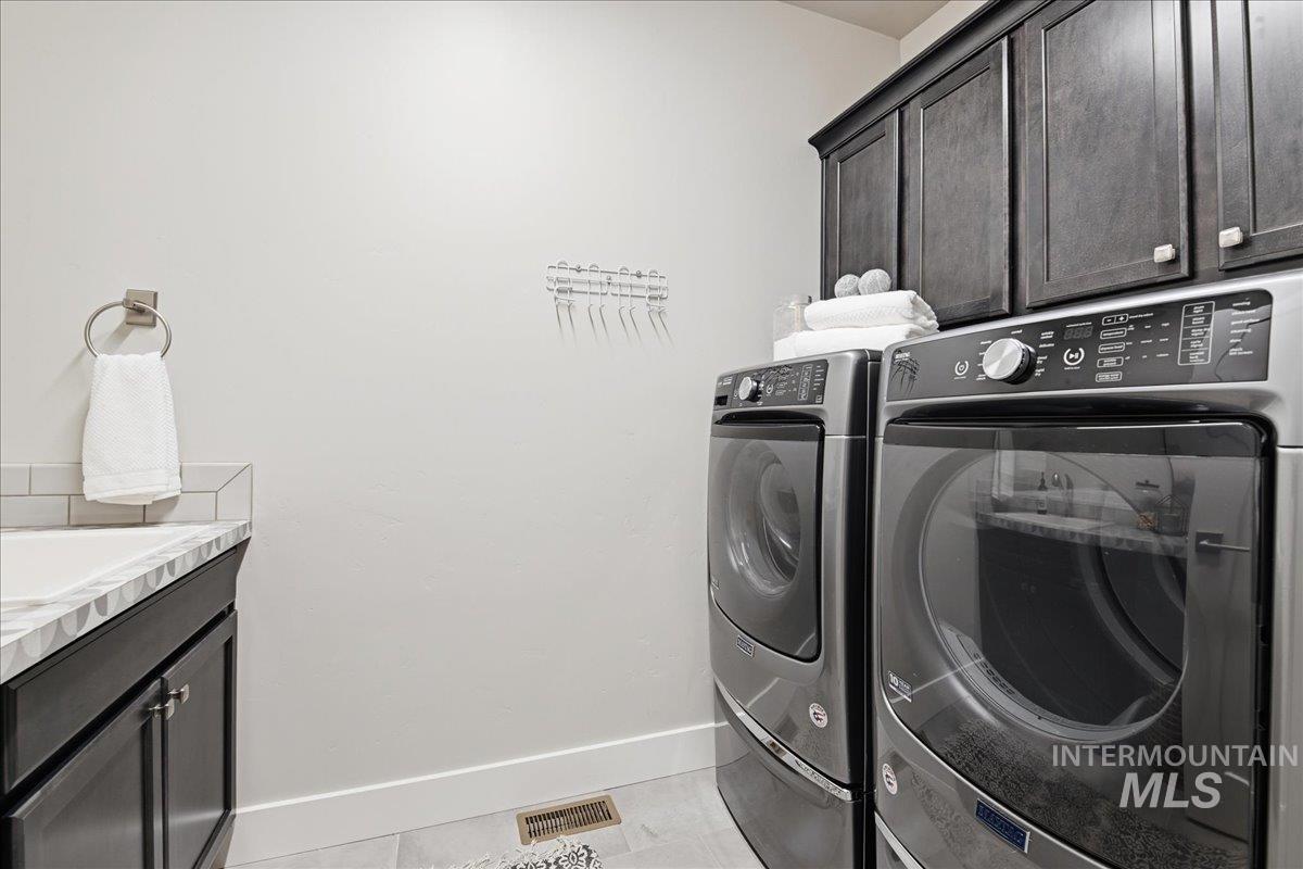 7691 West Hill Road Boise, ID 83714 - Photo 11 of 45