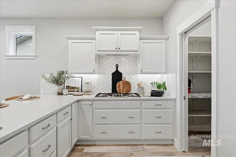 $750,000 | 7691 West Hill Road, Boise, ID 83714