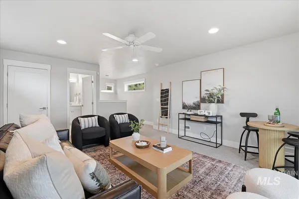 $750,000 | 7691 West Hill Road, Boise, ID 83714