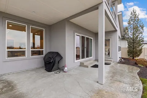 $750,000 | 7691 West Hill Road, Boise, ID 83714