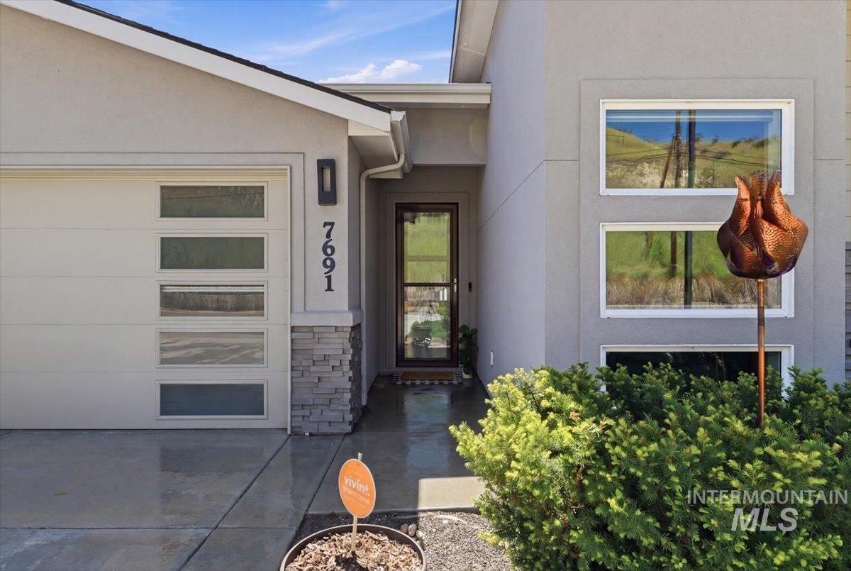 7691 West Hill Road Boise, ID 83714 - Photo 4 of 47