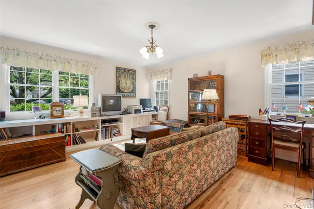 $799,000 | 16 Ria Drive, White Plains, NY 10605