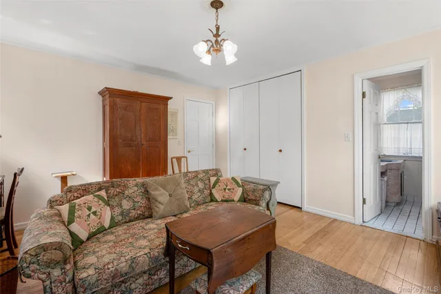 $799,000 | 16 Ria Drive, White Plains, NY 10605