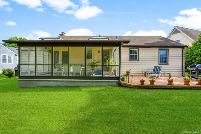 $799,000 | 16 Ria Drive, White Plains, NY 10605