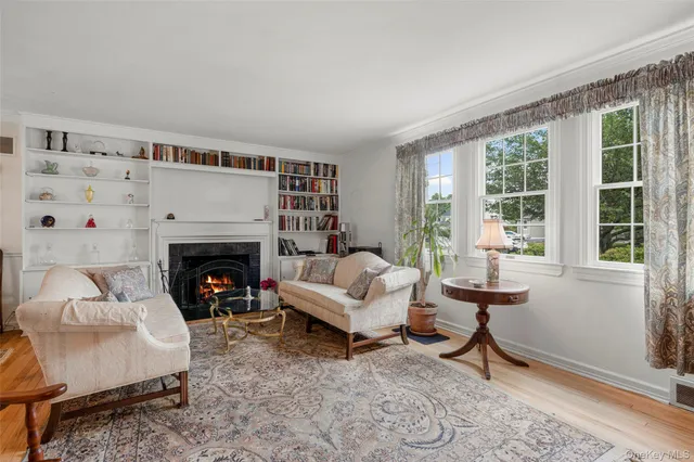 $799,000 | 16 Ria Drive, White Plains, NY 10605