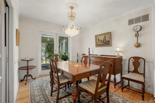 $799,000 | 16 Ria Drive, White Plains, NY 10605