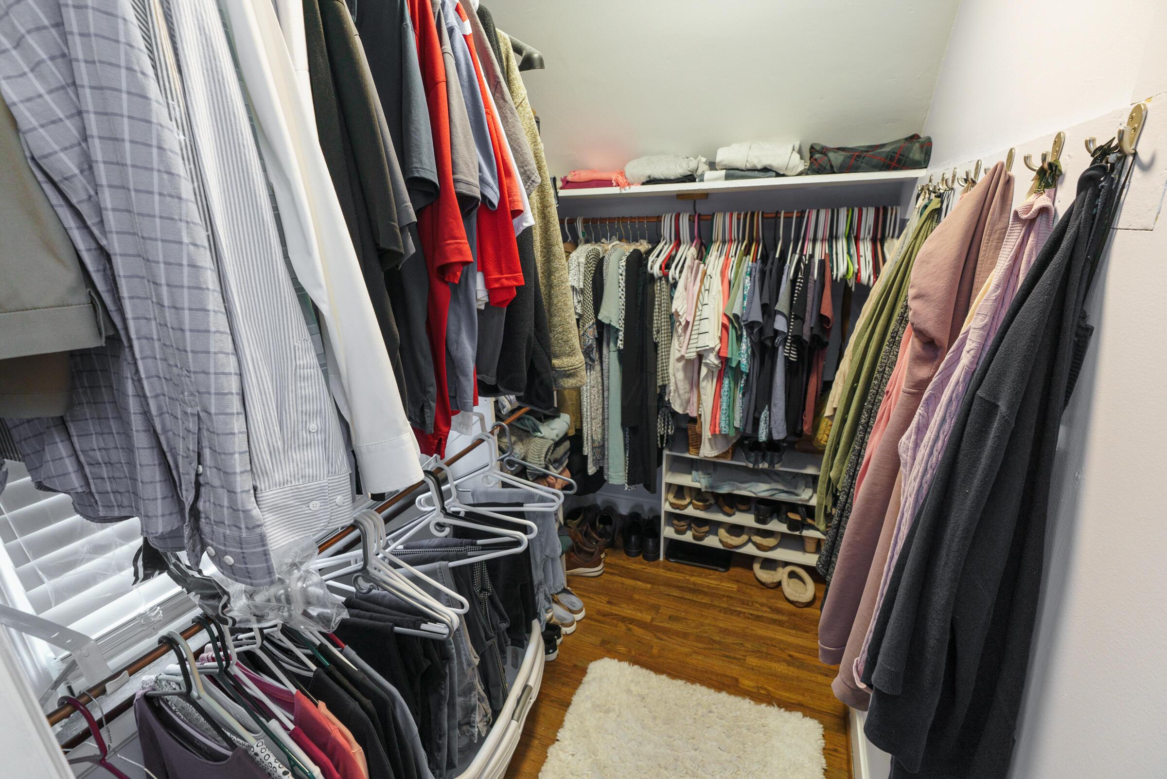 74 East Torrence Road Columbus, OH 43214 - Photo 31 of 43 Walk-in closet